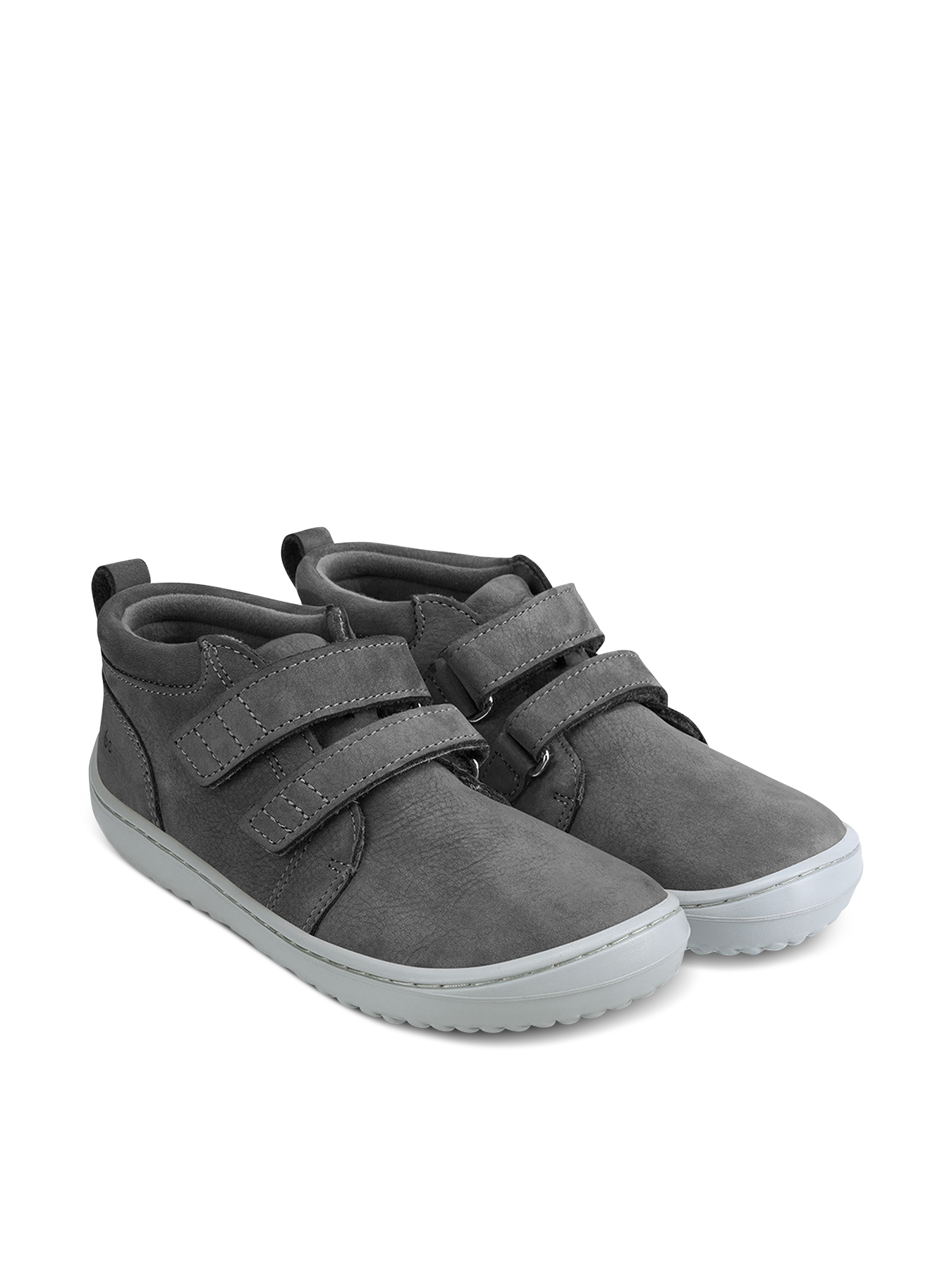 Barefoot scarpe bambini Be Lenka Play - Dark Grey.
  scarpe barefoot riproducono perfettamente la sensazione di camminare a piedi nudi come vorrebbe la natura  Suola ricucita per una maggior durata  La suola KidsComfort grazie al suo grip garantisce una perfetta stabilità  Tallone in pelle per un maggior comfort e resistenza  Fodera in tessuto piacevole al tatto  Logo di stile Be Lenka stampato
I vantaggi della scarpa Barefoot:
   Suola ultra flessibile   Zero drop (il tallone e la punta sono alla stessa altezza per una corretta postura)   Punta maggiorata per dita più rilassate   Scarpa leggera
Tipo: calzatura da città