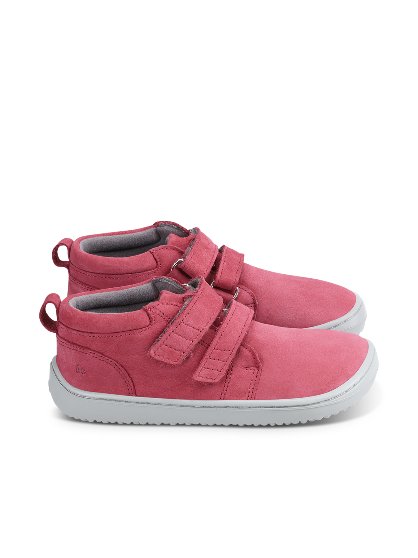 Barefoot scarpe bambini Be Lenka Play - Raspberry Pink.
  scarpe barefoot riproducono perfettamente la sensazione di camminare a piedi nudi come vorrebbe la natura  Suola ricucita per una maggior durata  La suola KidsComfort grazie al suo grip garantisce una perfetta stabilità  Tallone in pelle per un maggior comfort e resistenza  Fodera in tessuto piacevole al tatto  Logo di stile Be Lenka stampato
I vantaggi della scarpa Barefoot:
   Suola ultra flessibile   Zero drop (il tallone e la punta sono alla stessa altezza per una corretta postura)   Punta maggiorata per dita più rilassate   Scarpa leggera
Tipo: calzatura da città